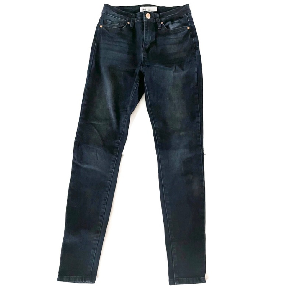 YMI • LIKE NEW Junior’s High Rise Skinny Stretch Jeans Dark Wash • Size 7/28